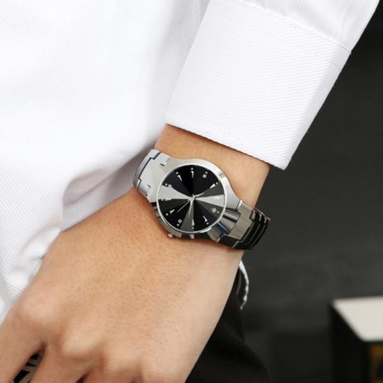 Повседневные парные часы с круглым циферблатом, календарем, сплавным браслетом и аналоговым кварцевым механизмом