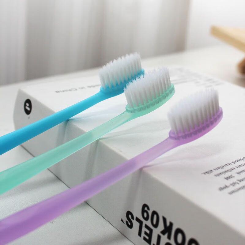 Leng Suan Ling Super Sensitive Gum Care Soft Toothbrush