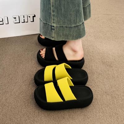 Крутые тапочки женские летние модные новые на толстой подошве с увеличением роста шлепанцы на одном ремешке с юбкой высококлассные пляжные сандалии