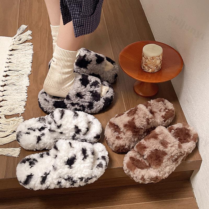 Fashion Women's One Word Slippers 2025 Winter New Outdoor Warm Plush Cotton Slippers Lightweight Comfortable Indoor Non Slip Home Shoes