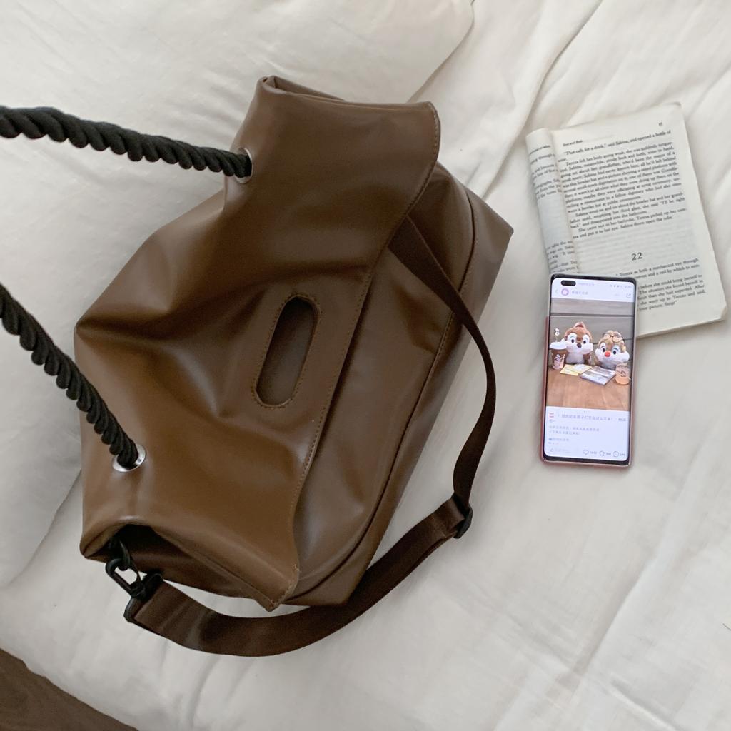 Autumn Retro Large-capacity Underarm Bag Women's Bag 2025 New Soft-faced Simple Tote Bag Fashionable Commuter Messenger Bag