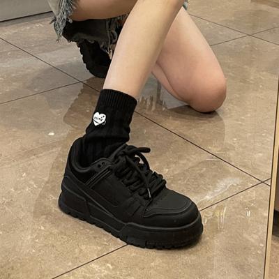 Модные женские мягкие вулканизированные туфли Удобные дышащие повседневные кроссовки Осень Новые на шнуровке Нескользящие плоские спортивные туфли Кроссовки для бега