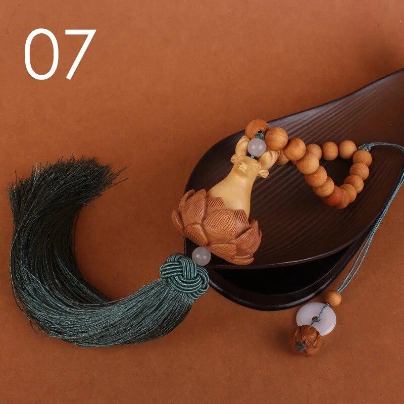 Chinese Style Wooden Carved Lotus Buddha Statue Car Pendant Creative Lucky Fortune Jewelry Decor Xmas Charming Car Accessories