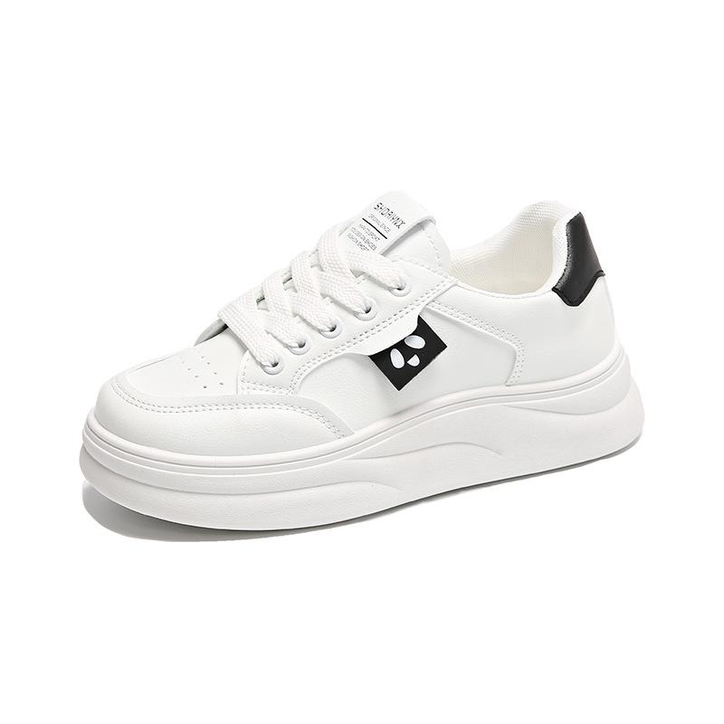 2025 Autumn New Ins Korean Version Comfortable Little White Shoes Female Students Platform Versatile Casual Sports Women's Board Shoes C826