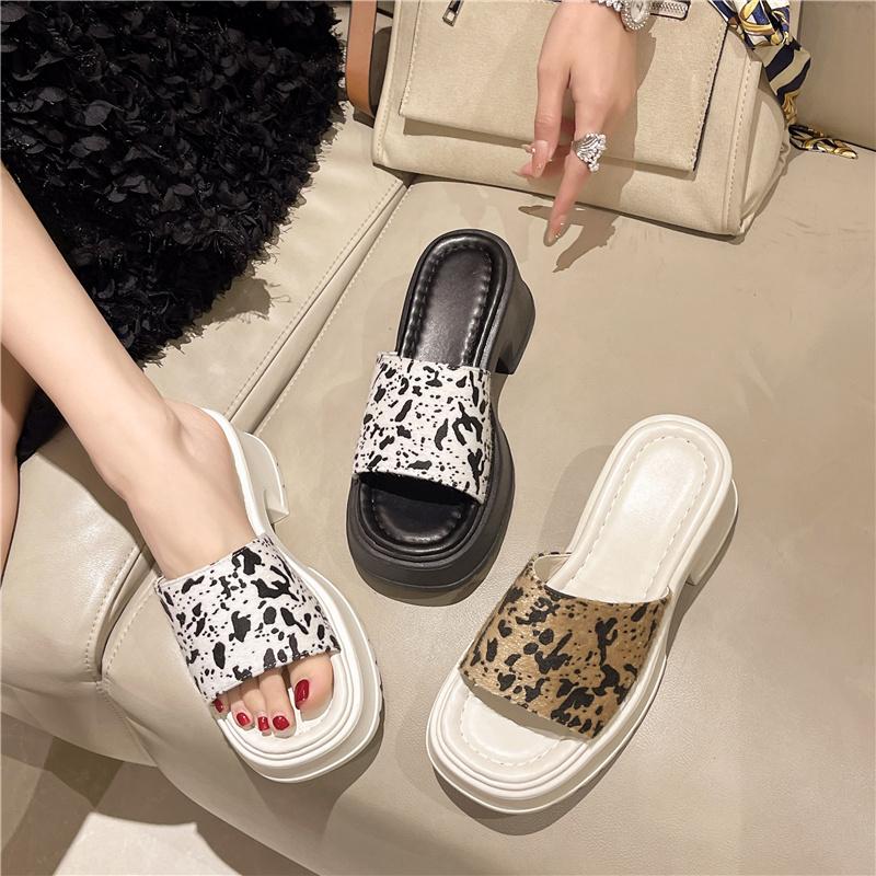 Новые летние модные элегантные повседневные свободные сандалии на квадратном каблуке с увеличенным каблуком, модные тапочки с открытым носком и круглым носком, НЕТ:Q2946