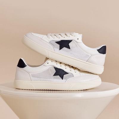Маленькие белые туфли женские весенние новые на плоской подошве универсальные легкие повседневные спортивные кеды на мягкой подошве со звездой