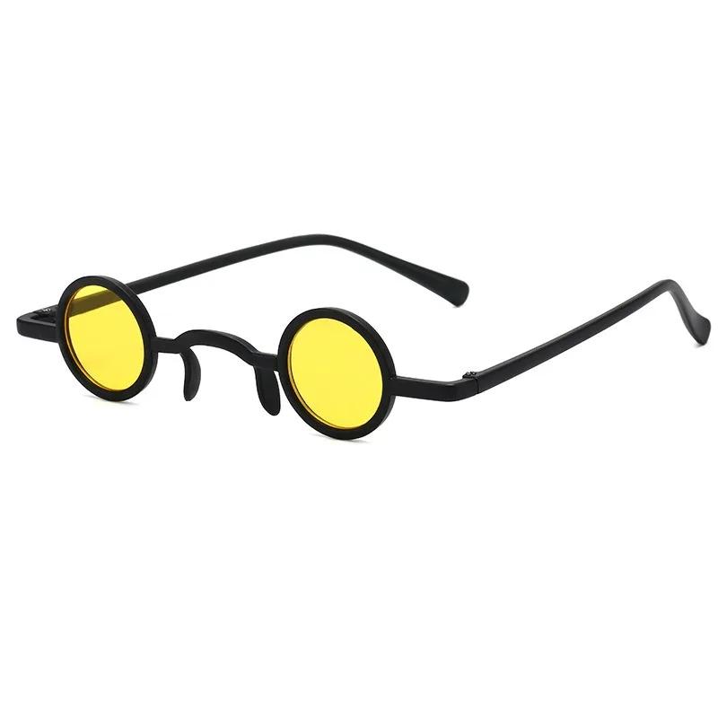 Vintage Rock Punk Man Sunglasses Classic Small Round Sunglasses Women Wide Bridge Metal Frame Black Lens Eyewear Driving