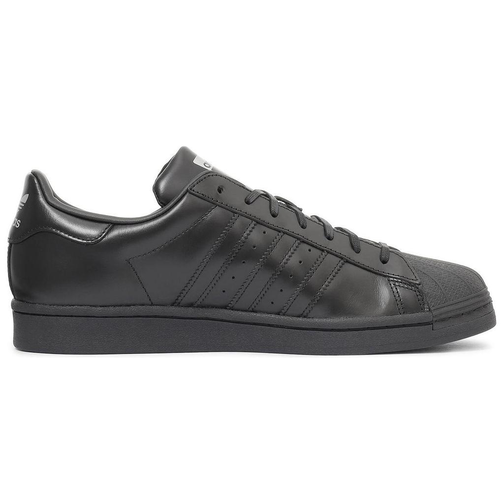 Adidas Originals Superstar Comfortable Casual Durable Breathable Low-Top Sneakers Unisex Sneakers Black IG8663
