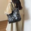 2025 Новая сумка-тоут через плечо Простая Большая вместимость Женская сумка Повседневная Модная Сумка Тренд Универсальная Сумка для поездок на работу