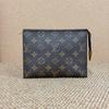[Б/У] Poche Toilette 19 Classic Monogram Универсальная Портативная Сумка-Клатч из Канвы для Туалетных Принадлежностей - Хорошее Состояние #15I226T