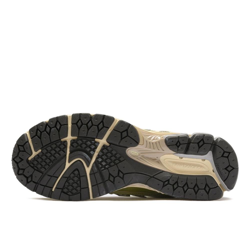 New Balance U1906rnD D  Light Yelw nD  moDel