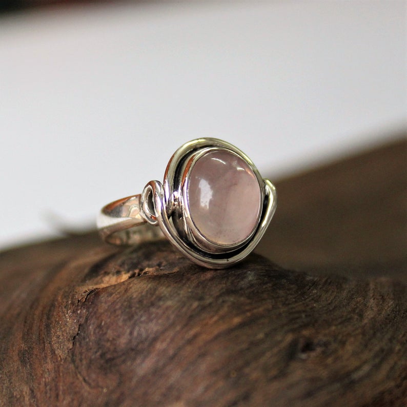Handmade Silver Ring, 925 Sterling Silver Ring, Oval Rose Quartz Ring,  Gift for Her, Birthstone Promise Ring, Christmas Gift, Valentine's Day Gift,