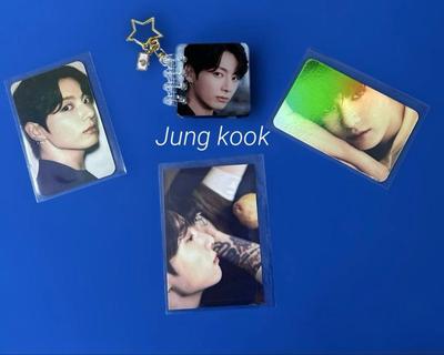 [Б/У] Фотокарточки BTS Чонгука, Брелоки из альбомов, Наклейки