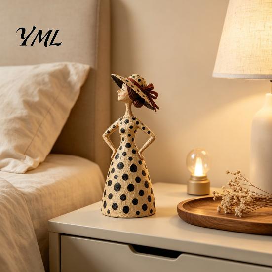 Cat Lover Home Decor Vintage & Lady Resin Sculpture, Artistic Striped Statues, Thoughtful Gifts for Owners Elegant Polka Dot Ornament, Housewarming
