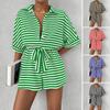 Летний женский комбинезон в полоску контрастного цвета со шнуровкой и эластичным поясом, цельный комбинезон с короткими рукавами и отложным воротником, полуоднобортный короткий комбинезон