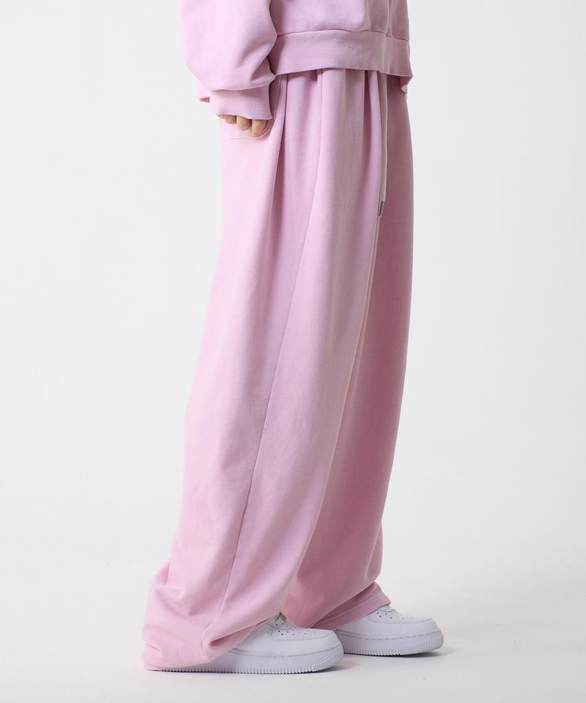 UNKNOWN PLANET Daily Double-Pleat Wide Pigment Sweatpants Baby Pink
