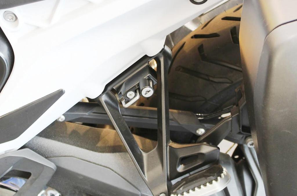 Замок для шлема мотоцикла Kijima, сталь, черный, BMW R1300GS ('24-) БМ-05017