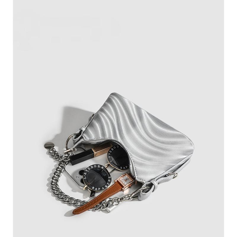 Модная серебряная кожаная сумка через плечо, универсальные сумки-хобо, новые женские сумки через плечо с широким ремешком, роскошные женские сумки