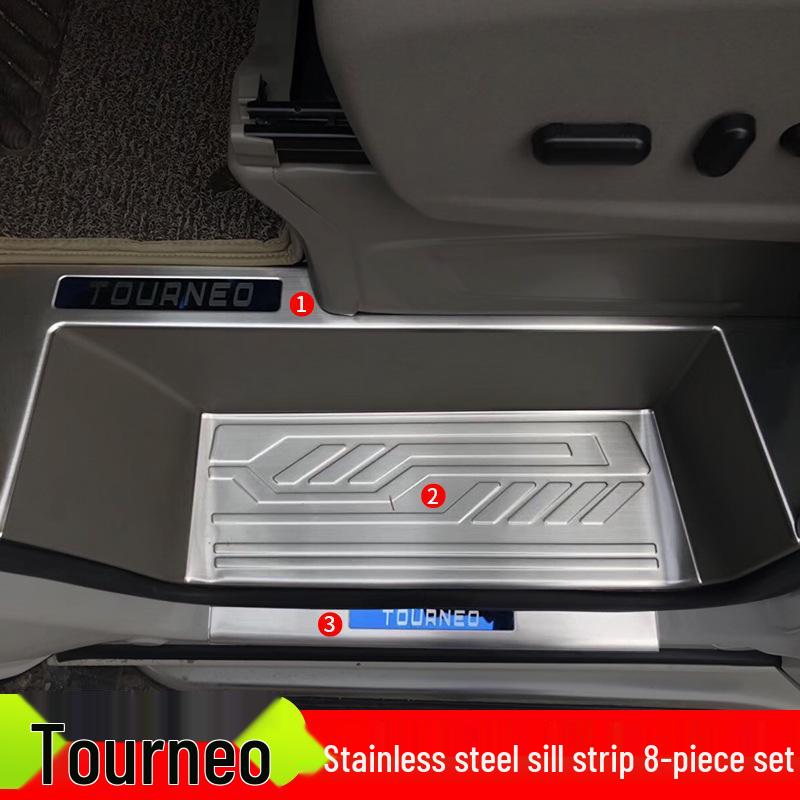 Комплект порогов и защиты заднего бампера Ford Tourneo