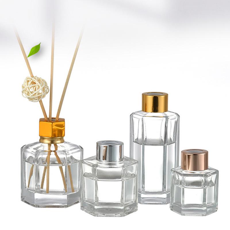Hexagonal Glass Aromatherapy Bottle - Transparent Flameless Essential Oil Diffuser with Rattan Fragrance Sticks.