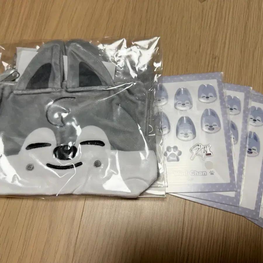 Foxini Wolf Chan Pouch