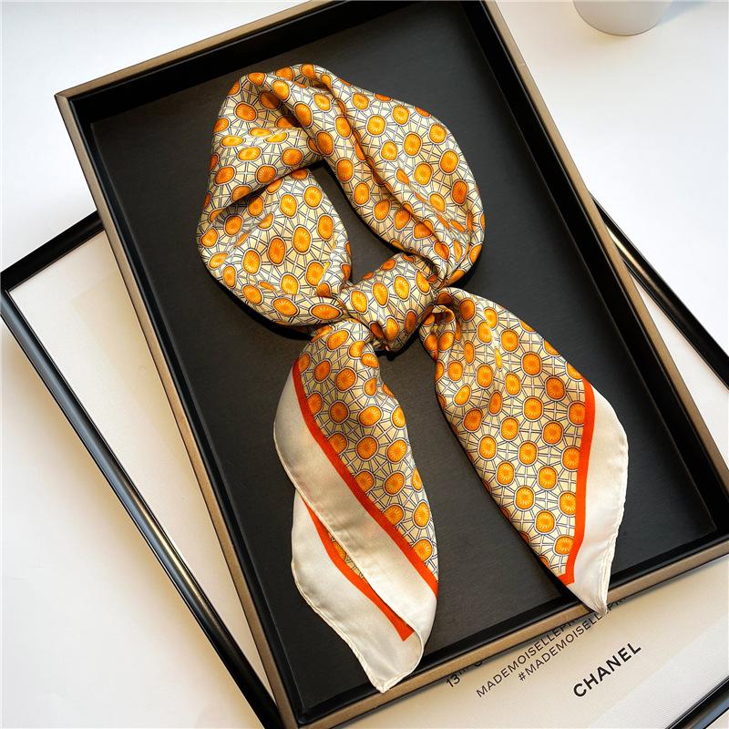 70 * 70cm New Silk Small Square Scarf For Women'S Neck Protection Professional Scarf Versatile Hair Tie Headscarf Scarf