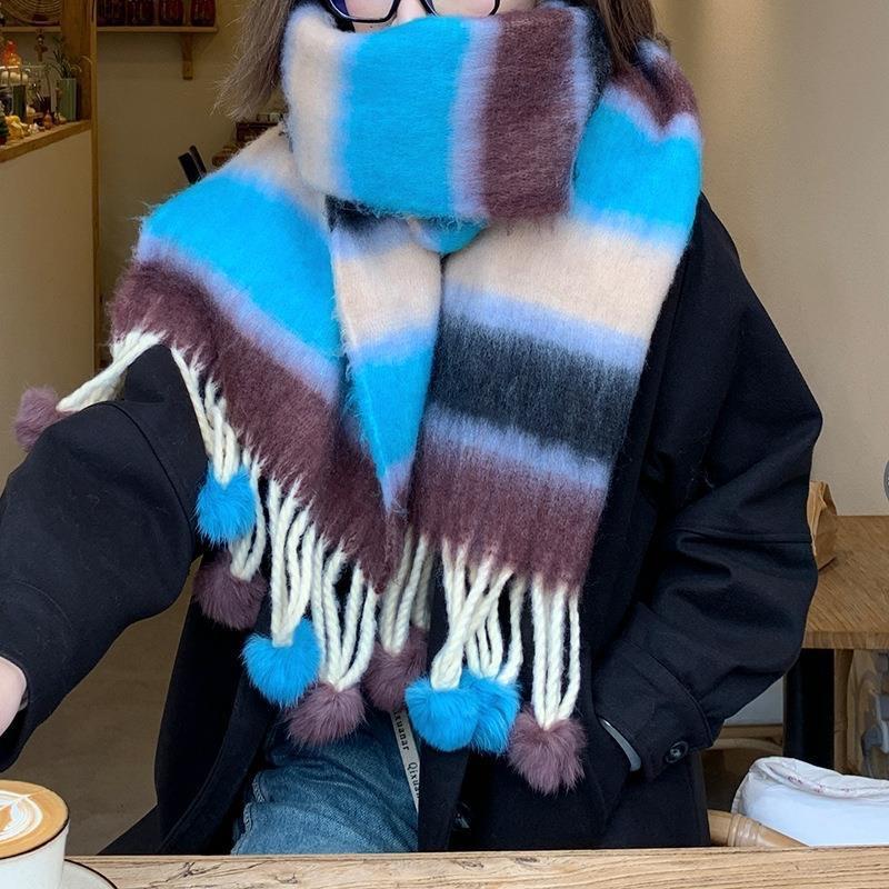 Мохеровый радужный полосатый шарф для женщин зимний новый утолщенный студенческий теплый платок универсальный высококлассный шарф с меховым помпоном