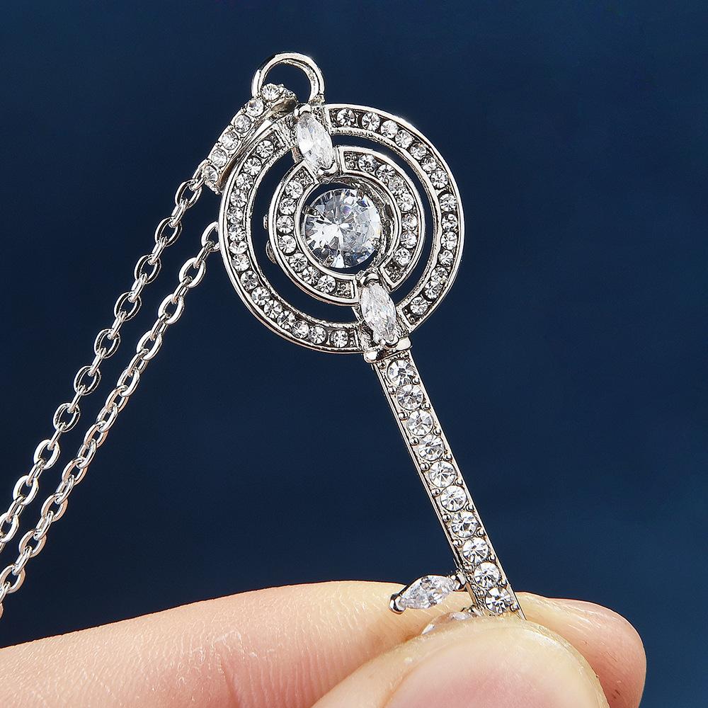 Beating Heart Key Necklace Female Fashion Personality Crystal Smart Collarbone Chain Female Cool