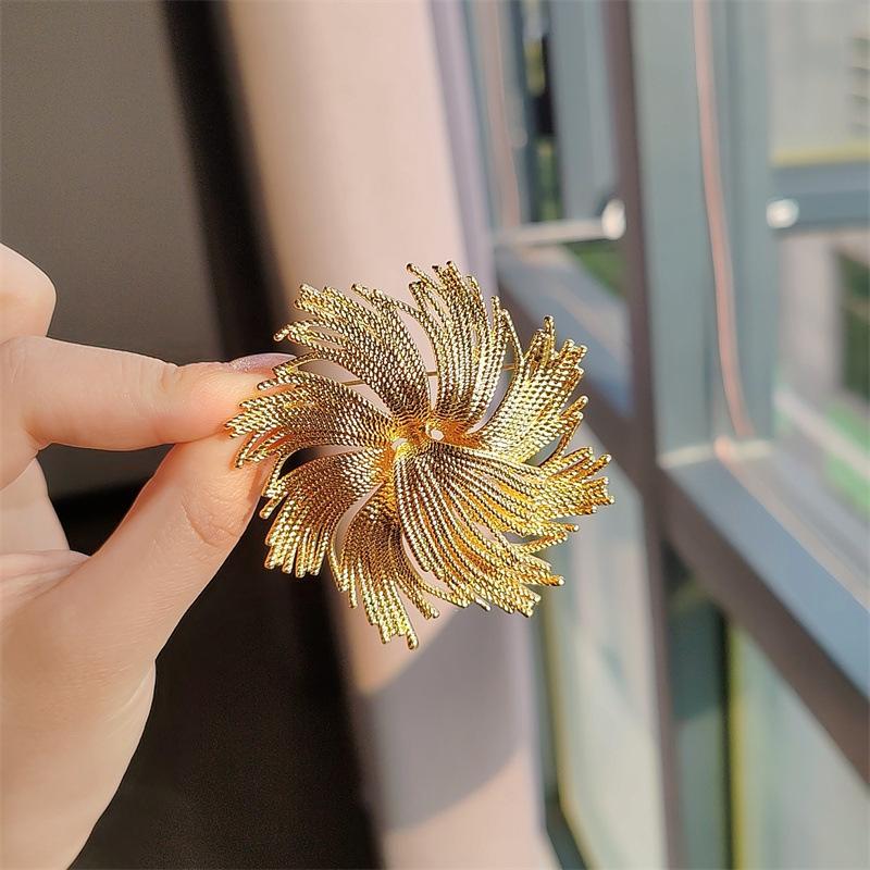 Брошь «Средневековый золотой фейерверк», высококачественная женская металлическая брошь, ниша дизайнерского смысла, изысканные ретро-аксессуары высокого класса