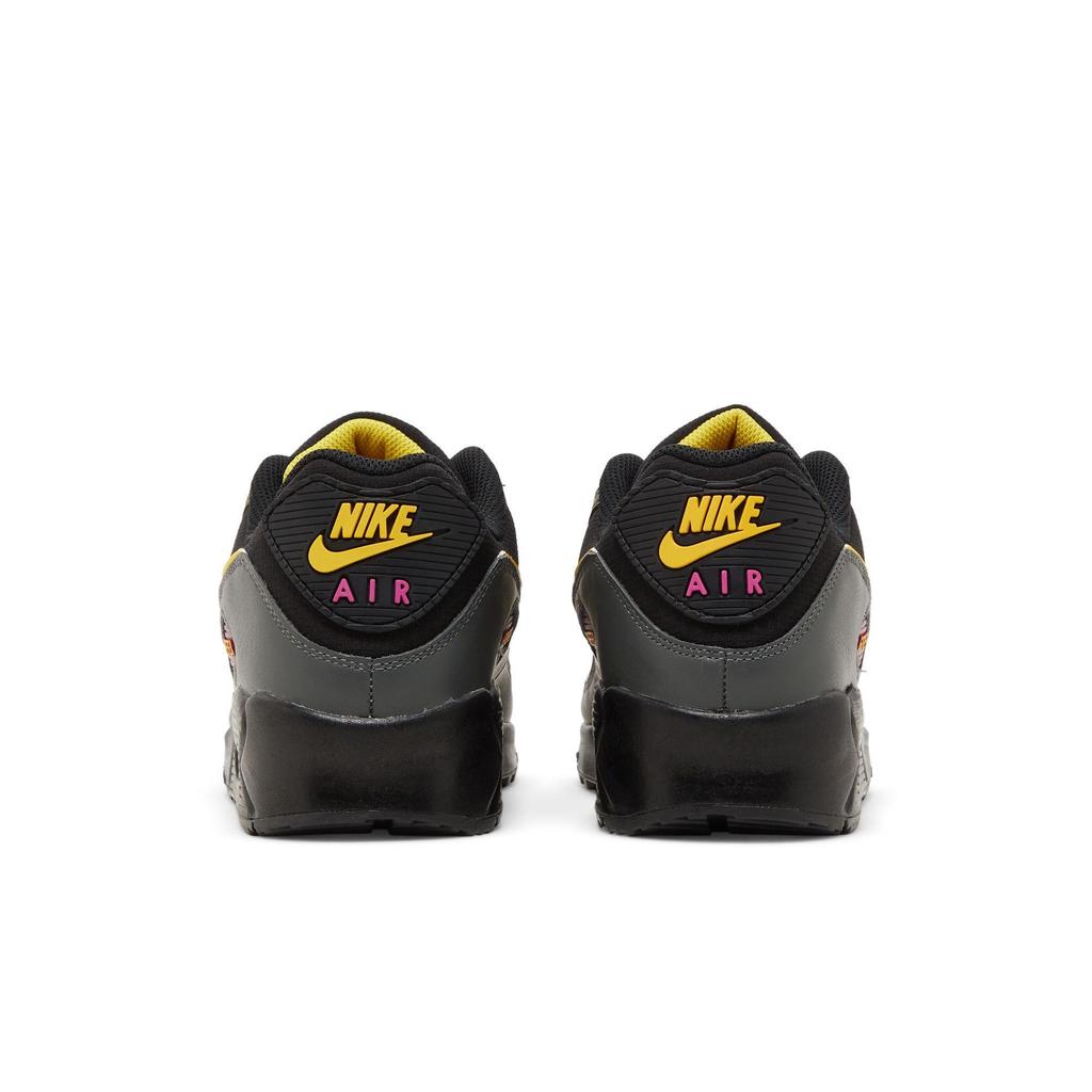 Nike Air Max 90 GORE-TEX 'Tour Yellow Cargo Khaki' (унисекс) Черный / Хаки Карго / Железно-серый / Тур Желтый Беговые кроссовки DJ9779 001