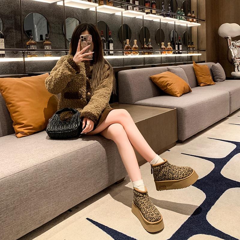 Модные женские зимние ботинки на платформе с леопардовым принтом, дизайнерские туфли на плоской подошве, повседневная обувь, короткие плюшевые хлопковые туфли 2024 года, тренд, теплые зимние ботинки-ботинки Mujer