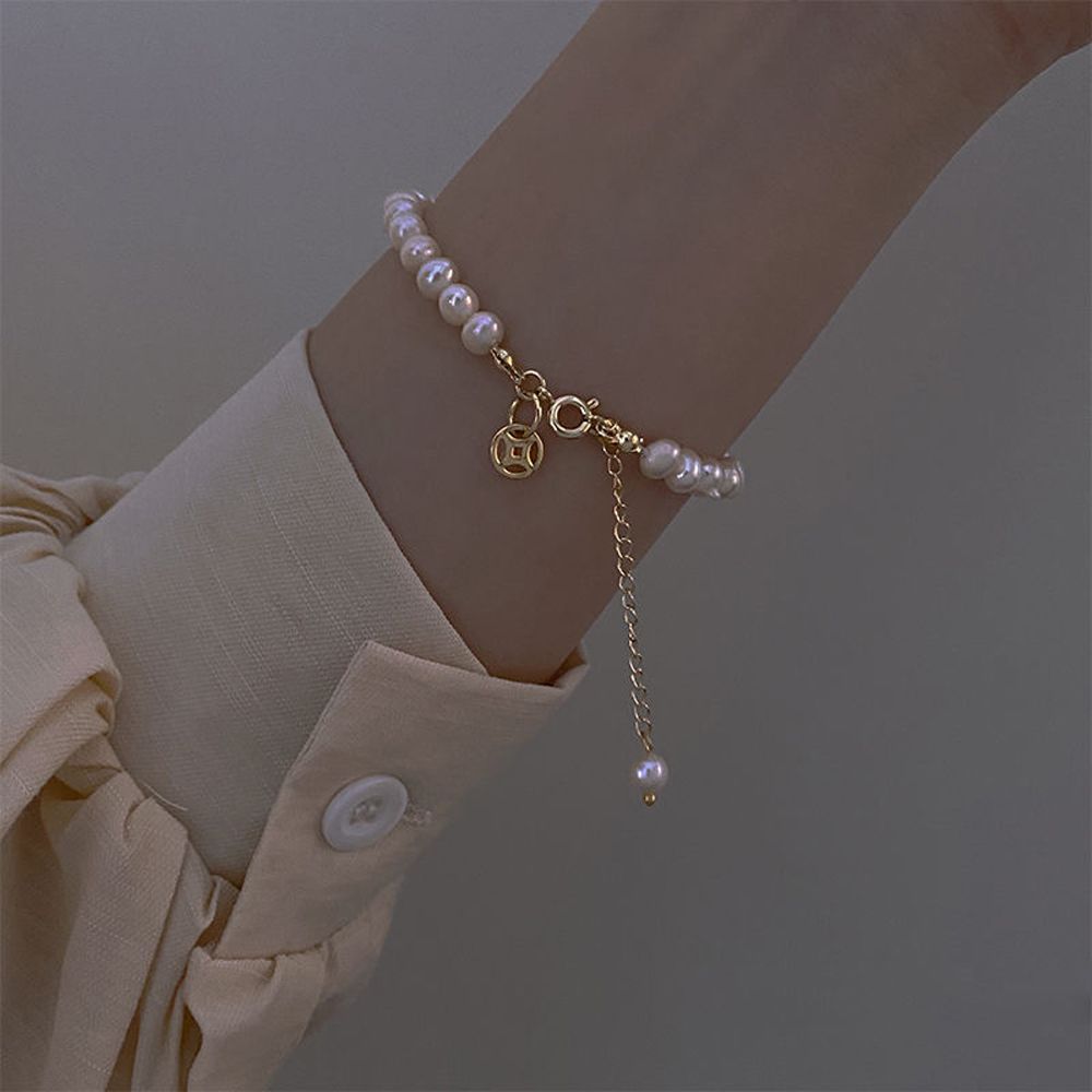 Chain Retro Fashion Baroque Women Bracelet Pearl Pendant Korean Style Bracelet Good Luck Hand Chain