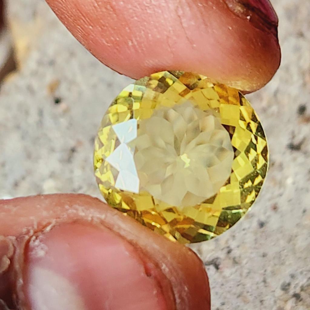9 Ct Heated PITAMBARI Yellow Sapphire Round Cut CERTIFIED Loose Gemstone