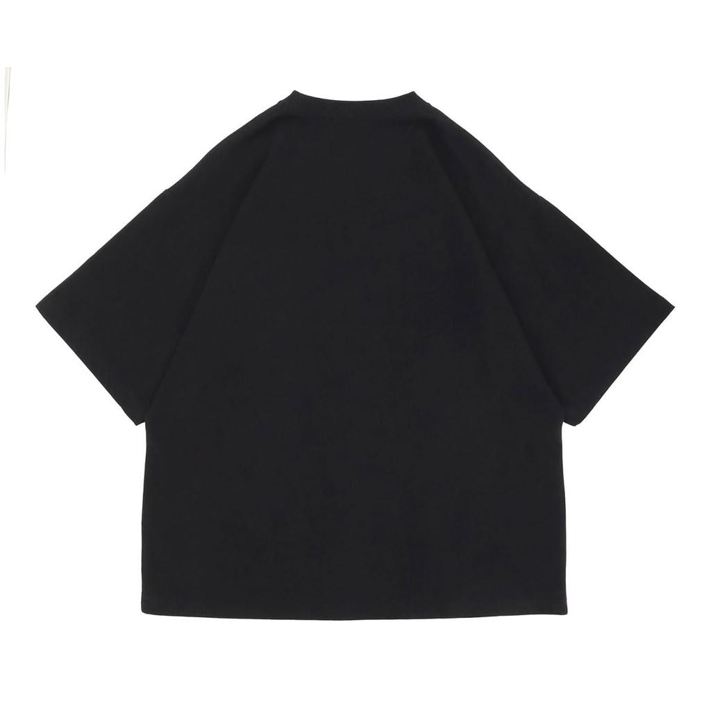 New Era ONSPOTZ Exclusive Oversized Cotton Pocket Tee with Mini Brand Size Size Logo, Black, L, S/S