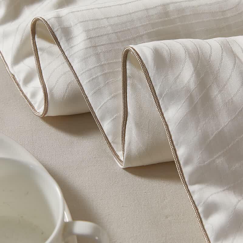 Jacquard Tencel Style Silk Blend Quilt