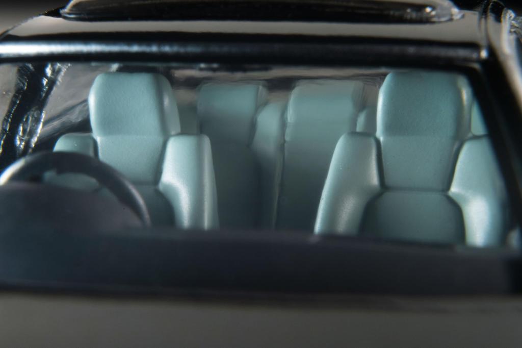 TOMYTEC Tomica Limited Vintage Neo 1/64 Scale LV-N356b Toyota Celsior C Spec F Package Green/Gray 1997 Model (Finished Product) 337638