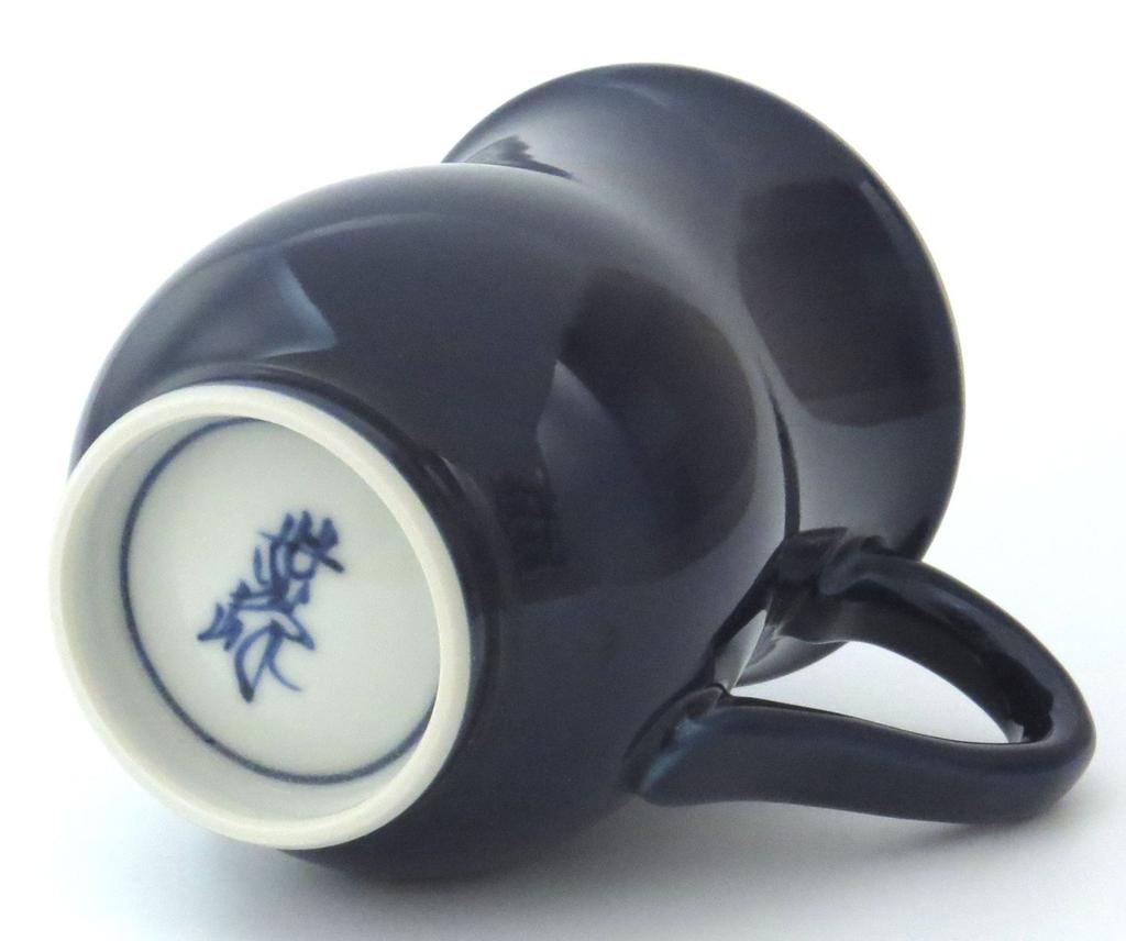 Маэкен, Киотоская керамика, Керамика Киёмидзу, Печь Сихо, синяя лакированная кружка с арабесками, D4-11 Синий