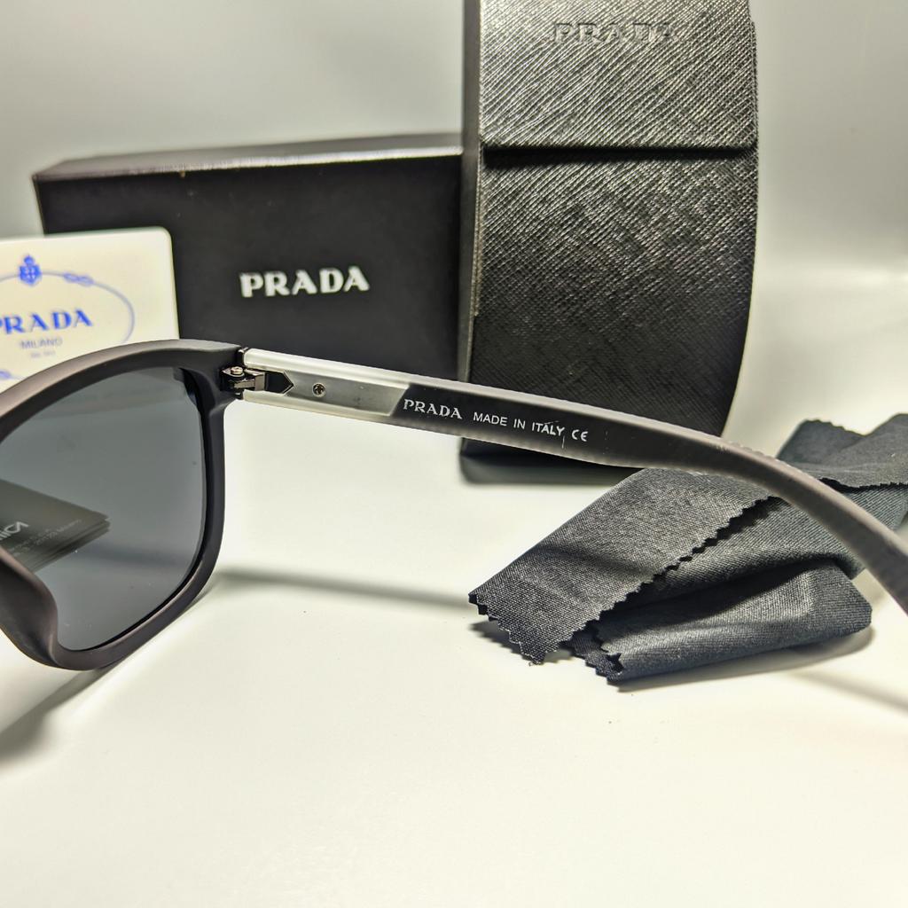 Солнцезащитные очки Prada Поляризованные Черные CEUV-NUTRITION Модель P8287