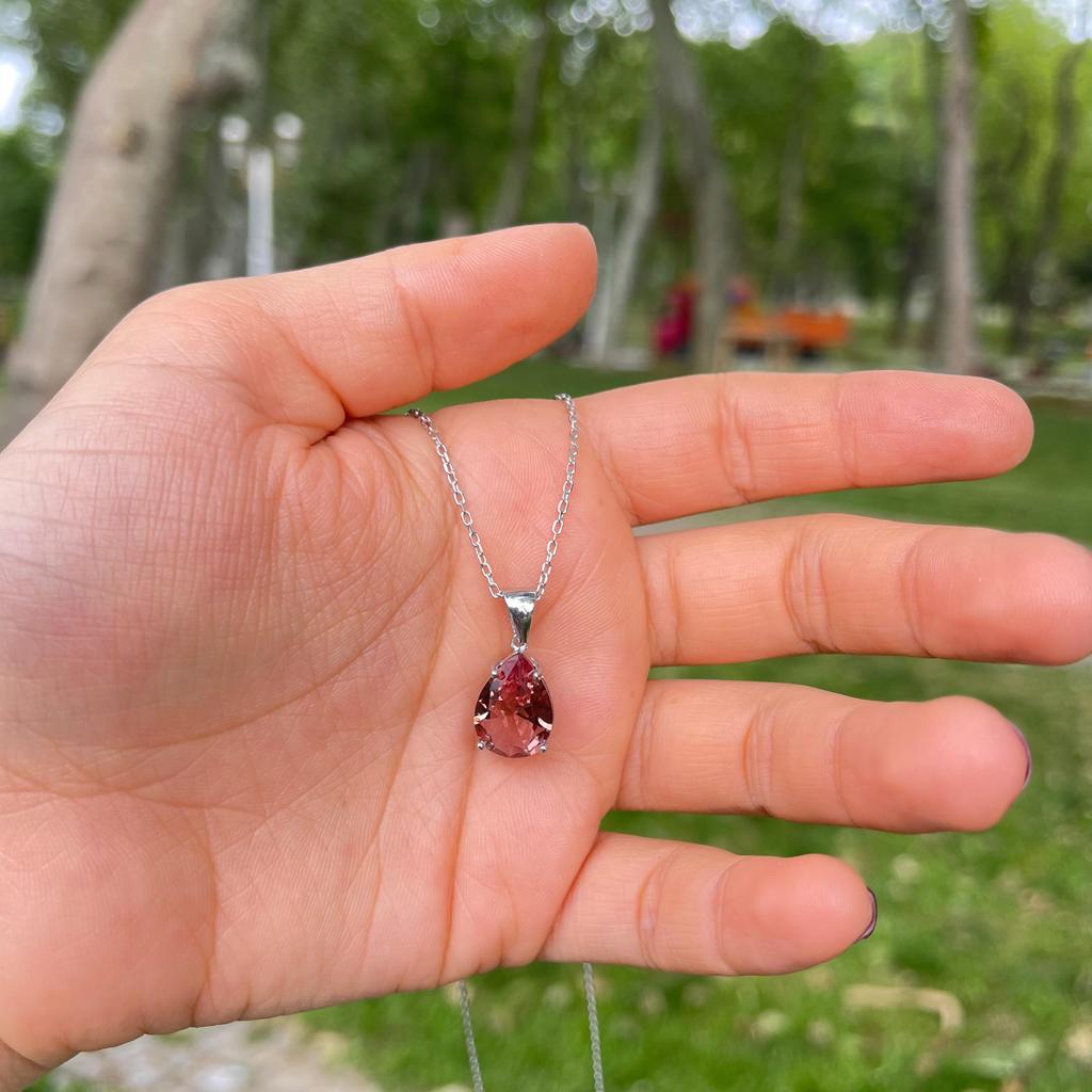 Ожерелье из зултанитового камня, кулон из камня, меняющий цвет, серебряное колье, колье из султанита, колье для женщин