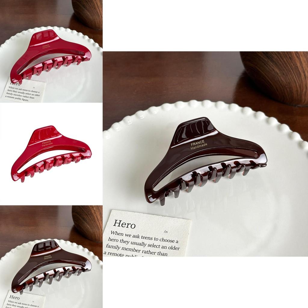 Премиальная корейская заколка для волос с золотой этикеткой для элегантных высоких причесок и шикарных стилей. Доступна в черном, карамельном или красном цвете.