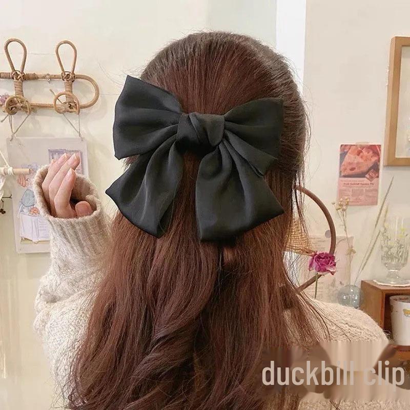Заколка для волос с большим бантом — милый, стильный головной убор для создания образов в японском и корейском стиле