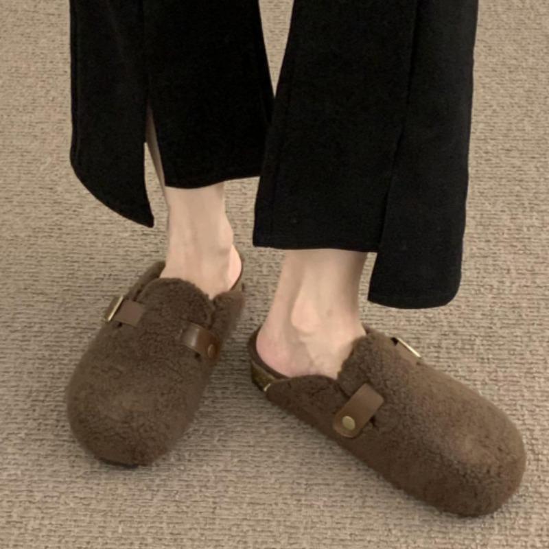 Мода 2024 года, модные новые плюшевые женские туфли Baotou, низкие теплые тапочки, простые римские тапочки с плоской подошвой, однотонные хлопковые тапочки