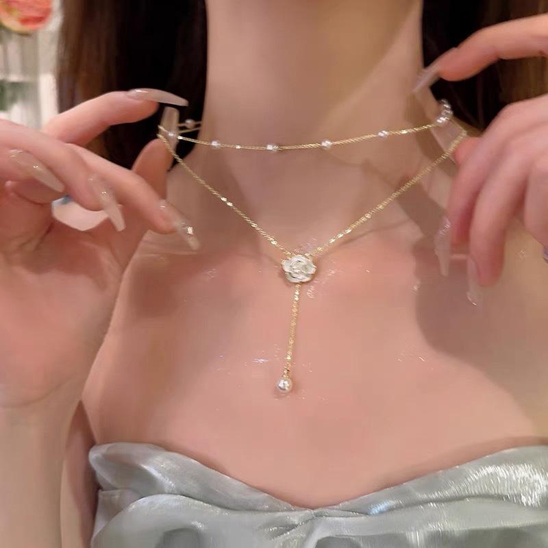 Camellia Double-Layer Pearl Necklace Women'S Autumn Light Luxury High-End Niche Design Neck Chain Temperament Fringed Collarbone Chain