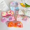 Повязка на голову Tie Dye Spa с бантом для женщин, повязки для макияжа на лицо, мягкие коралловые флисовые повязки на голову для душа, головные уборы для мытья лица, аксессуары для волос