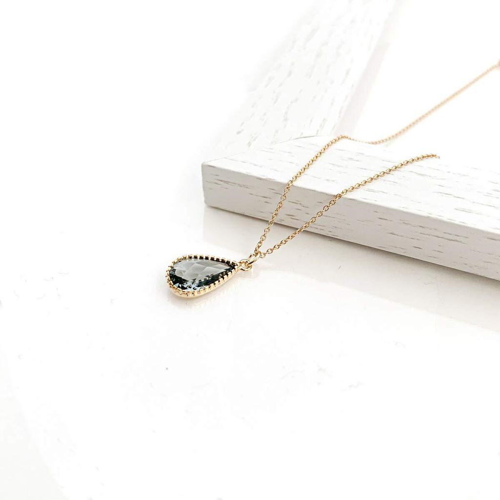 [NAOTJEWELRY] [Naot Jewelry] Женское ожерелье, Простая форма капли, Ожерелье из стекла с огранкой в рамке, Угольно-серый