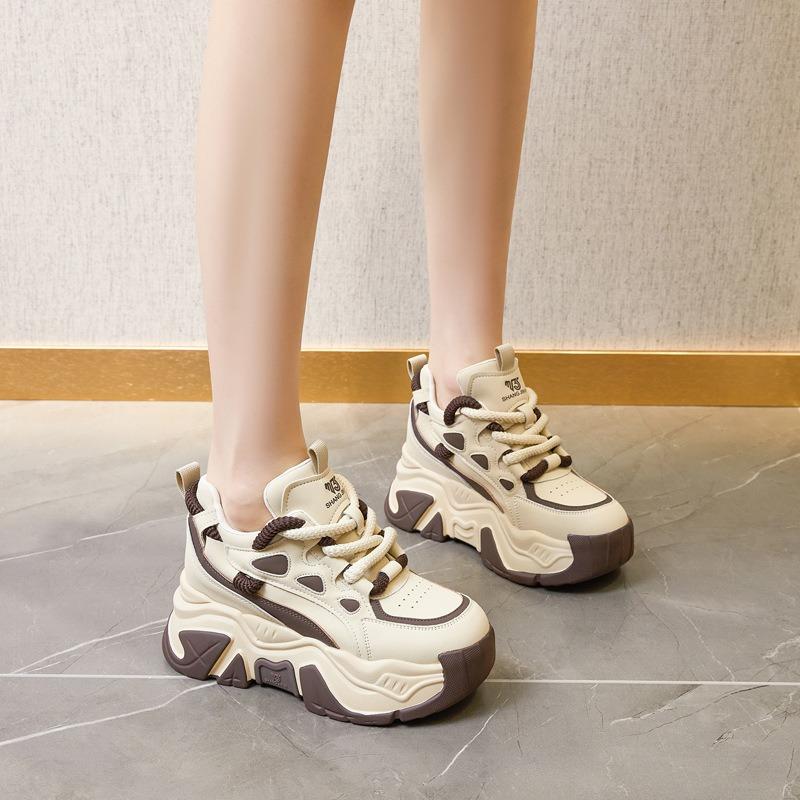 Кожаные туфли на платформе-маффине, папины кроссовки, женские, осенние, новинка, с круглым носком, на шнуровке, с скрытым каблуком, женская обувь, универсальные спортивные туфли