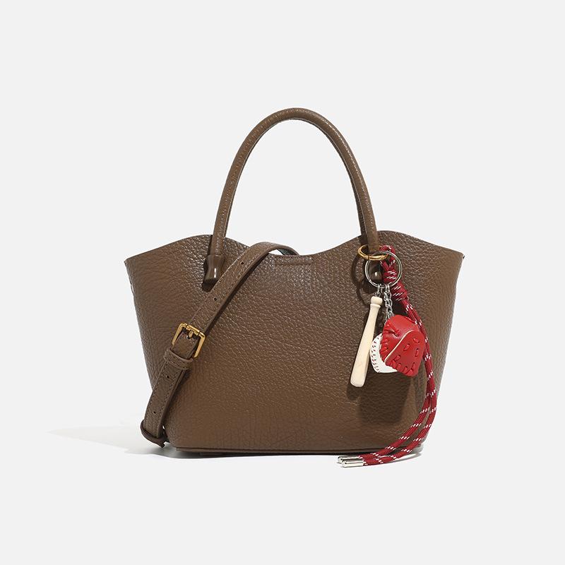 2024 Fall/Winter New Fashionable Small Accessory Basket Handbag, Large Capacity, High-End Single Shoulder Crossbody Tote Bag