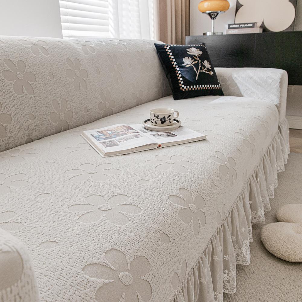 Чехол на диван с юбкой в стиле «Крем с цветами» Новый всесезонный универсальный чехол для защиты дивана с прямыми линиями и полной покрываемостью