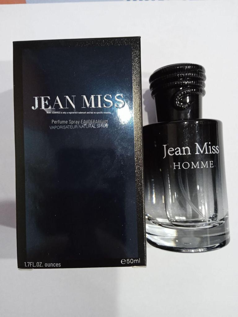 Мужская туалетная вода Wild Charm 100 мл - Стойкий, Легкий Древесный Аромат, Идеально подходит для Городской Изысканности.