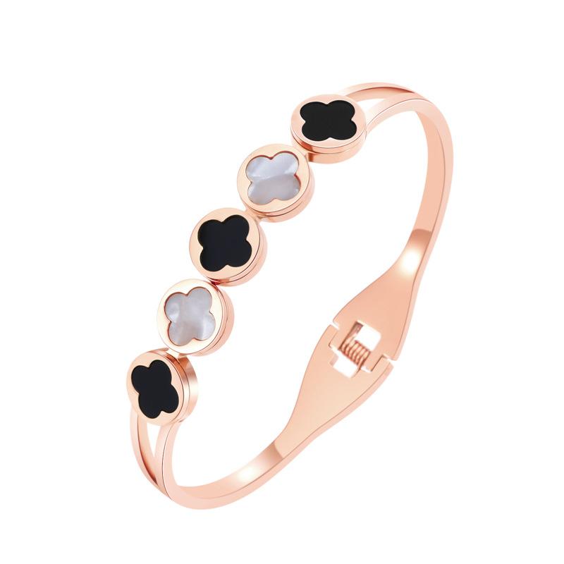 Открытый браслет из нержавеющей стали с четырьмя листами клевера и бриллиантами, который не выцветает